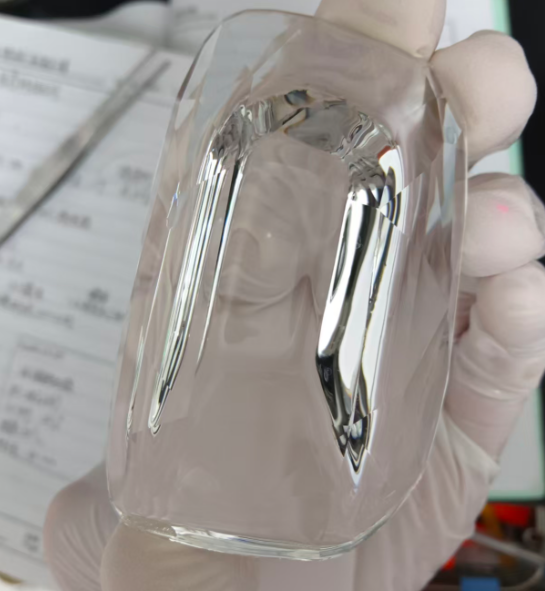 博莱富尔玻璃清洗剂：有效清除玻璃表面松香与热熔胶残留