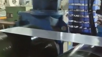 不锈钢卷高效除油解决方案：专业清洗剂的选择与应用